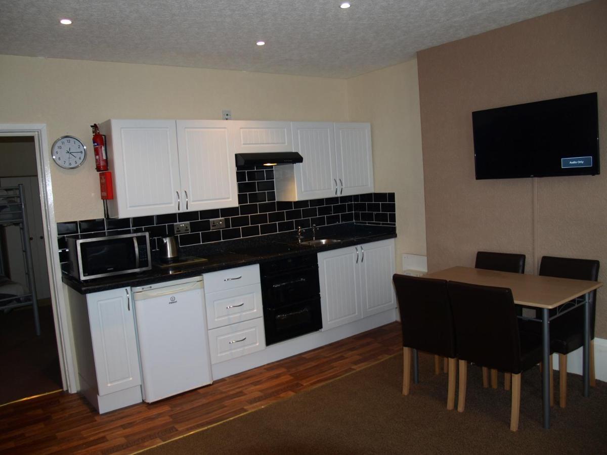 Phillips Apartments Blackpool Extérieur photo
