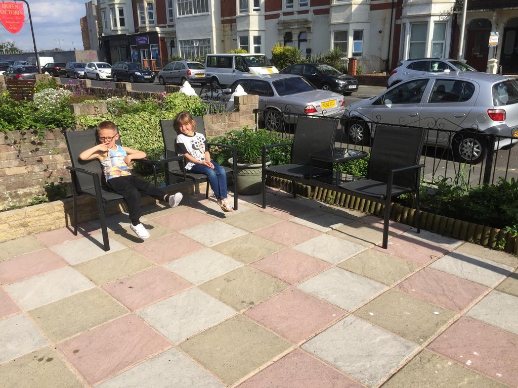 Phillips Apartments Blackpool Extérieur photo